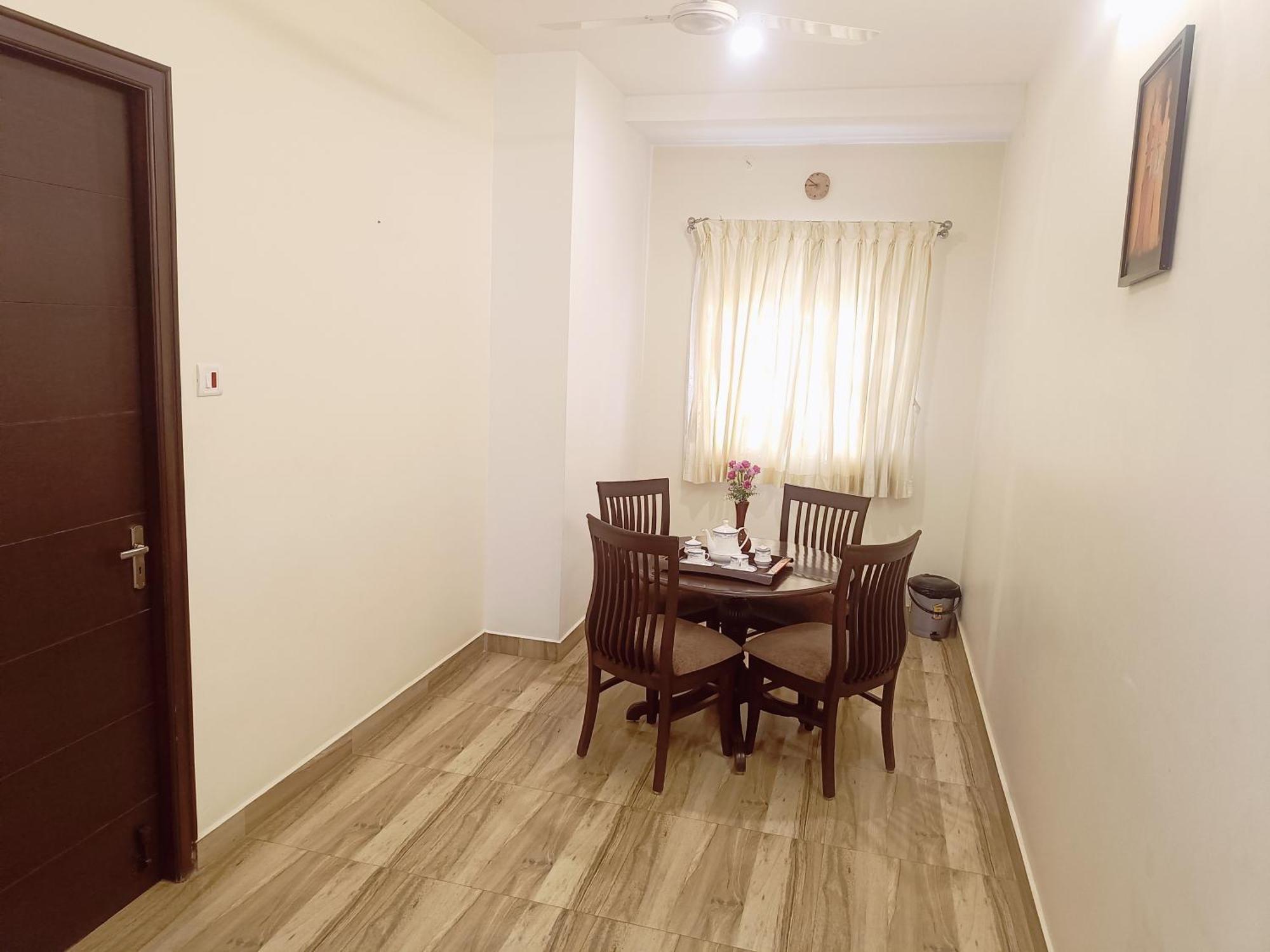 Hotel Marys Arcade Thanjavur Bagian luar foto